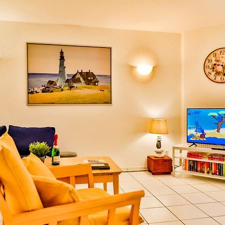 Apartment Ostseerose Ein Strandkorb Ist Im Sommer Inclusive Zempin Exterior photo