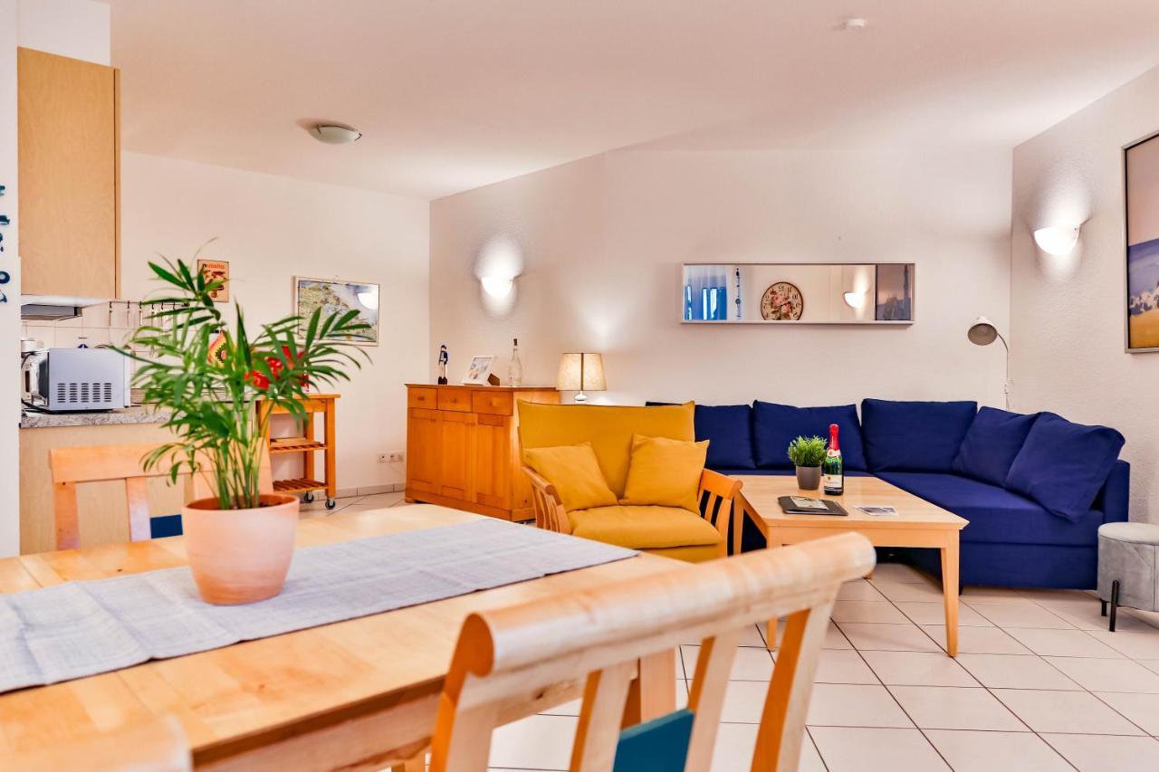 Apartment Ostseerose Ein Strandkorb Ist Im Sommer Inclusive Zempin Exterior photo